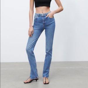 Zara The Skinny with Split Hem Jeans size 4.